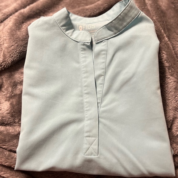 seaglass rafaela scrub top - Picture 5 of 5